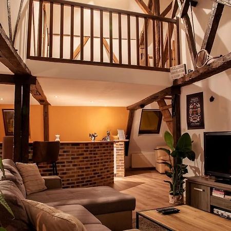 Duplex Atypique Dans La Cite Medievale Laon Dış mekan fotoğraf