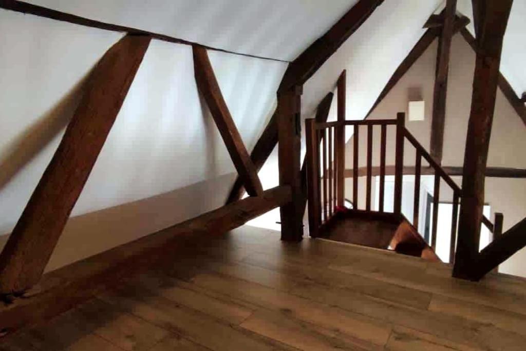 Duplex Atypique Dans La Cite Medievale Laon Dış mekan fotoğraf