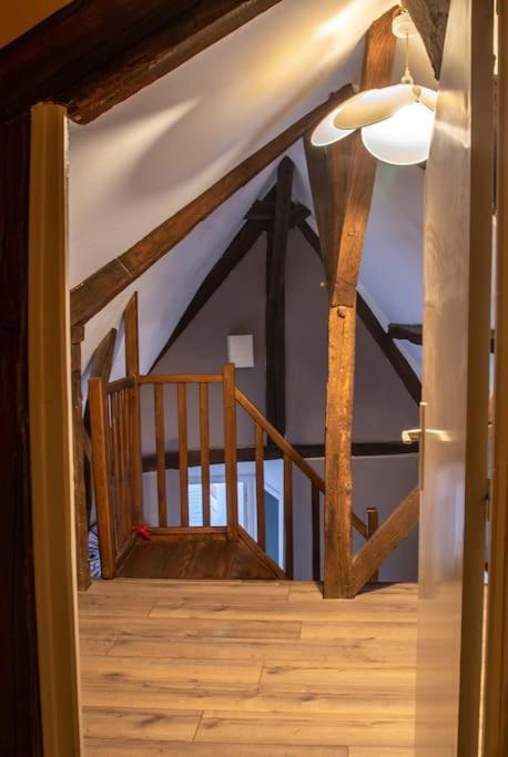 Duplex Atypique Dans La Cite Medievale Laon Dış mekan fotoğraf