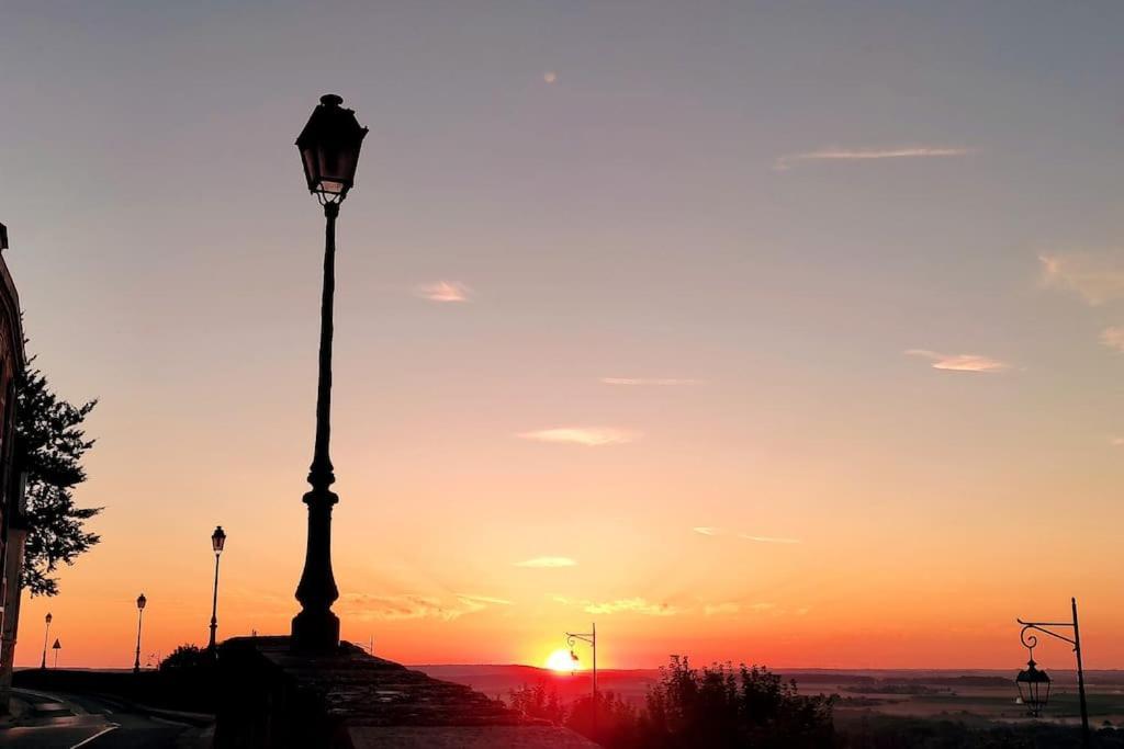 Duplex Atypique Dans La Cite Medievale Laon Dış mekan fotoğraf